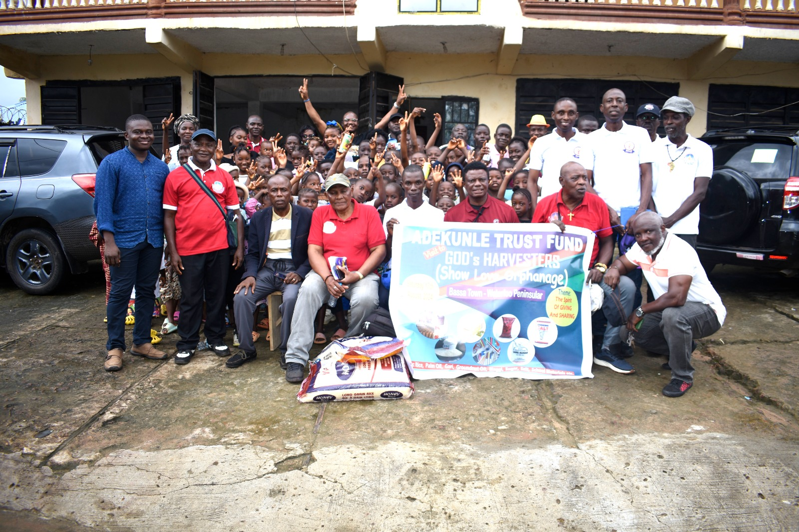 Adekunle Org, Helps GSSITL Orphanage With Food Items And More